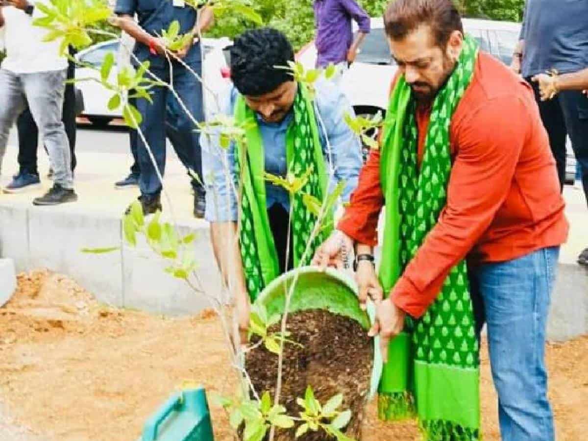 Salman Khan joins Green India Challenge