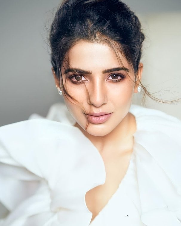 Samantha questions discrimination and double standards