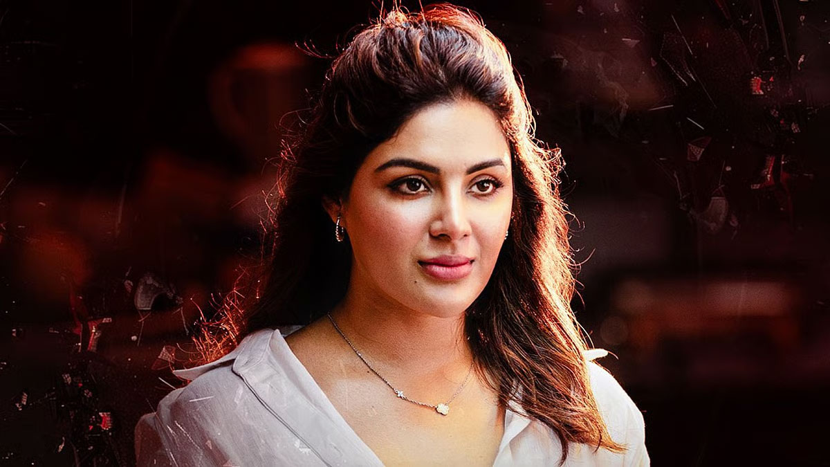 Samyuktha- Benz