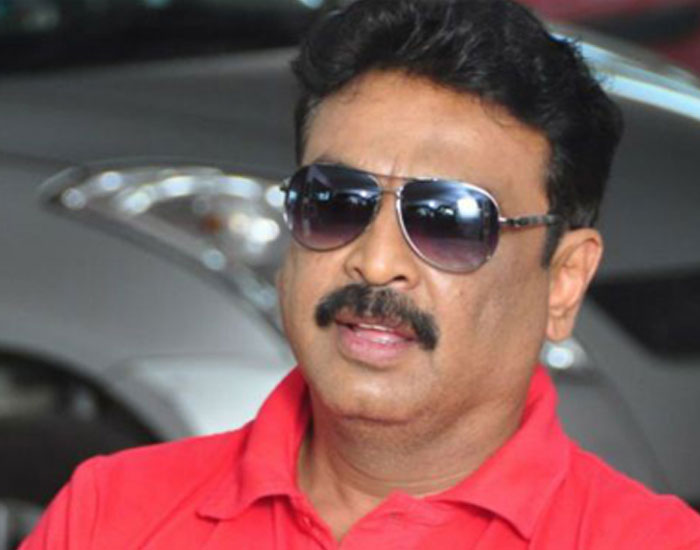 Senior Hero Naresh Wants Pawan Kalyan to Be the CM