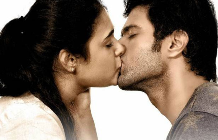 Shalini on Arjun Reddy Kissing Scenes
