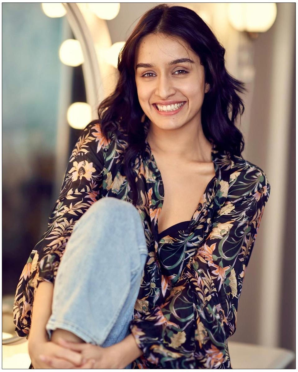 Shraddha Kapoor Questions Shaadi Kar Loon