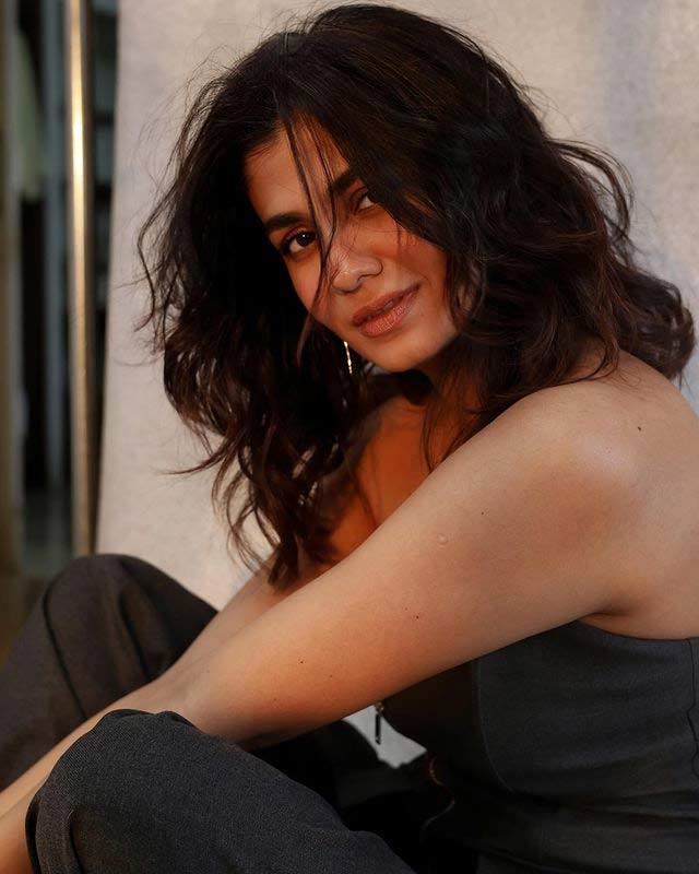 Shreya Dhanwanthary
