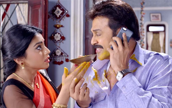 Shriya to Pair up Venkatesh!