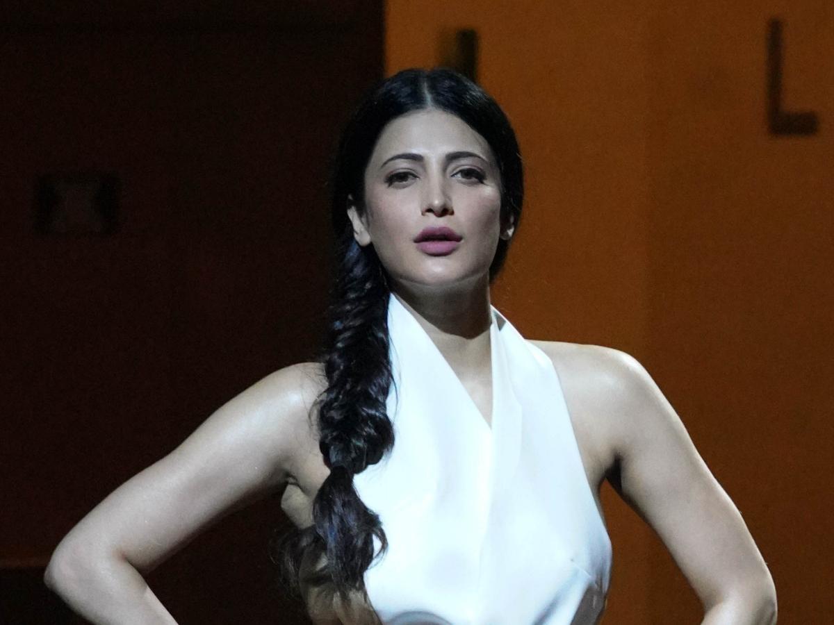Shruti 
