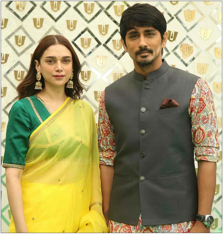 Siddharth and Aditi Rao Hydari wedding took place today at the Sri Ranganayakaswamy temple