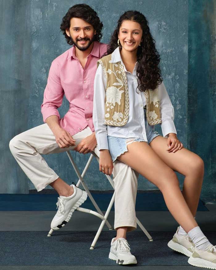 Sitara alerts her fans