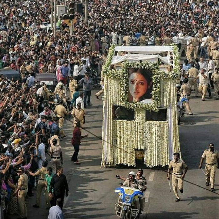 Sridevi's Last Journey: Rich Tribute by Mumbai People
