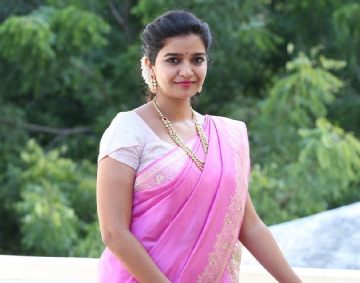 Star Anchor Turned Actress Heading for Divorce