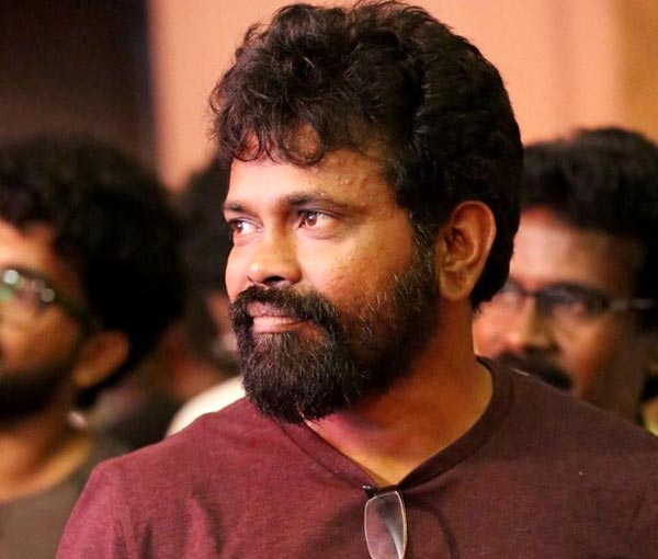 Sukumar Enjoying Kumari 21 F Success