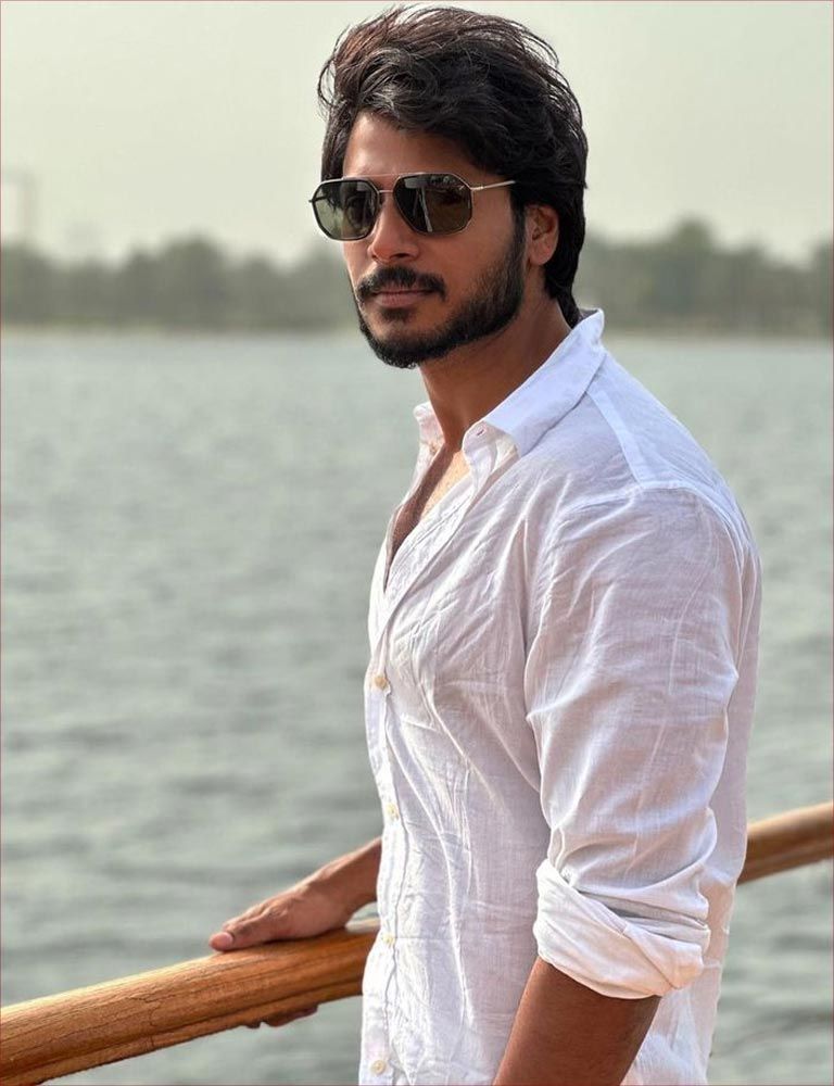 sundeep-kishan-unleashes-powerpeta-glimpse