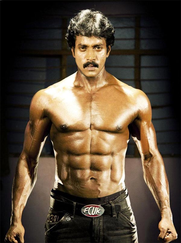 Sunil To Rip Off Shirt Exposing Six Packs One More Time