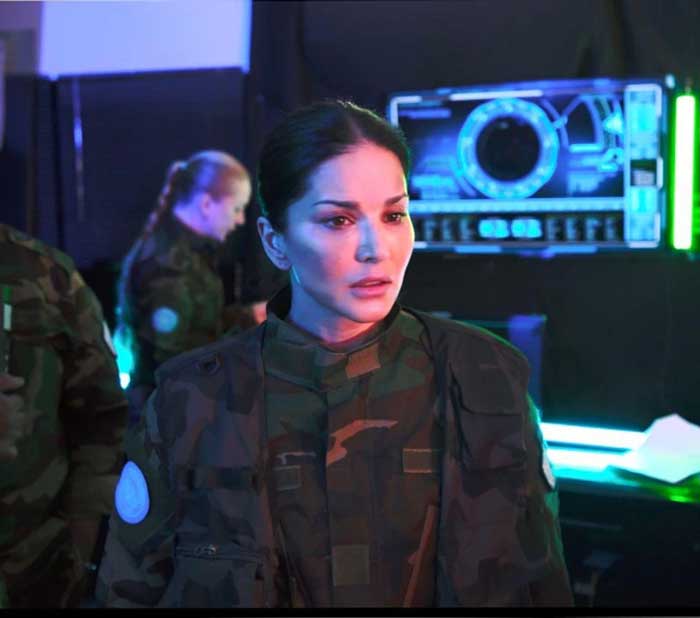 Sunny Leone wraps Hollywood film
