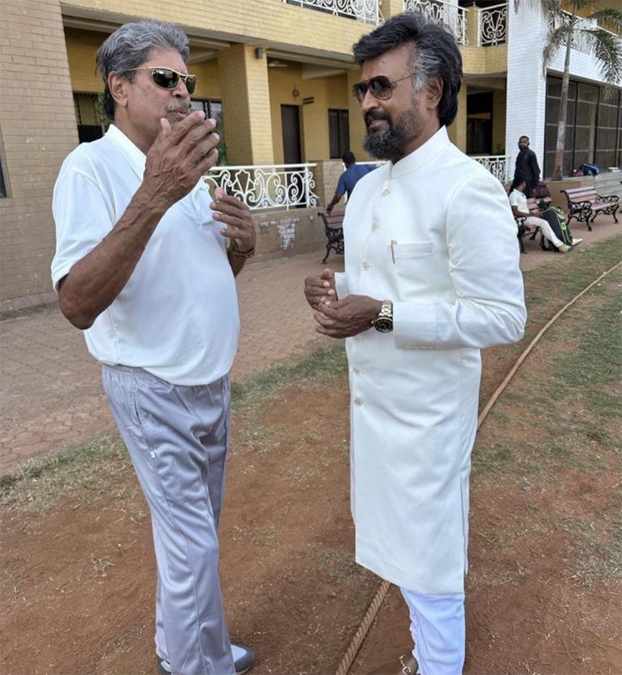 Rajinikanth with Kapil Dev | cinejosh.com