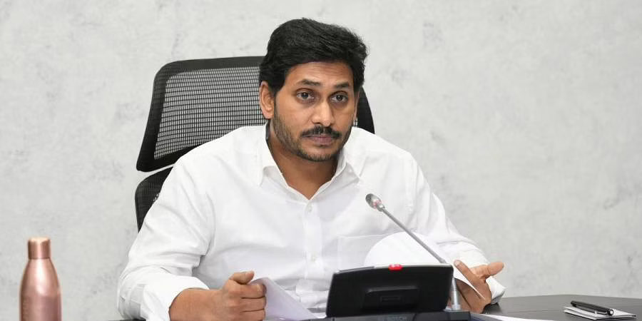 Superhit parodies ringing in Tollywood filmmakers minds over AP theatre ticket rates