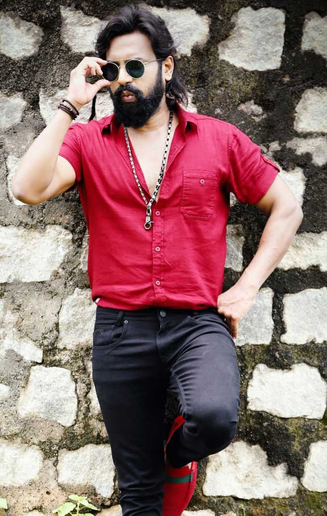 Suryapet Junction Movie - Eeshwar