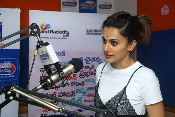 Taapsee Pannu In Anando Brahma Promotions 