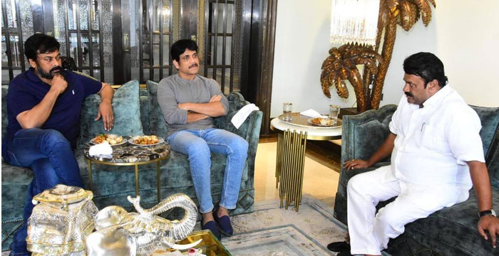 Talasani Meets Chiranjeevi and Nagarjuna