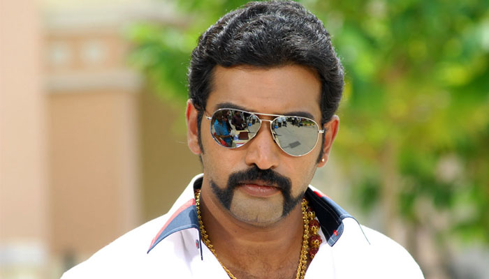 Taraka Ratna to Essay Villain in Ram Charan's Film!