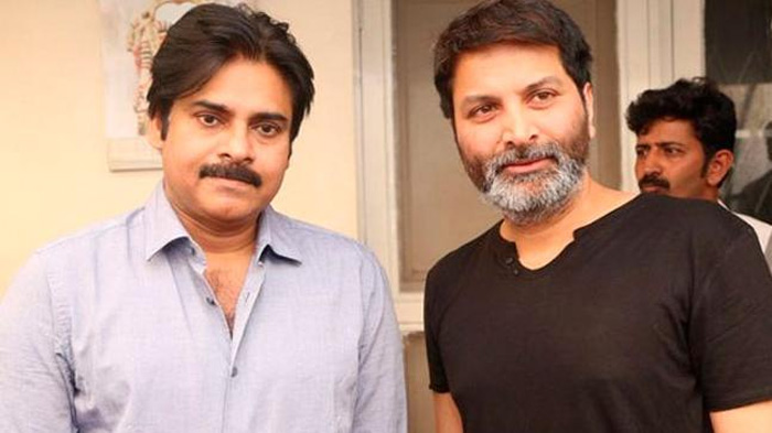 Trivikram Srinivas exposed Pawan kalyan