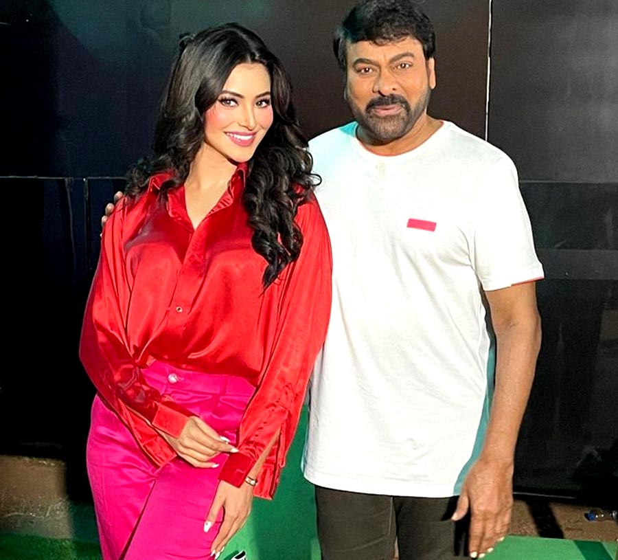 Urvashi Rautela with Megastar Chiranjeevi