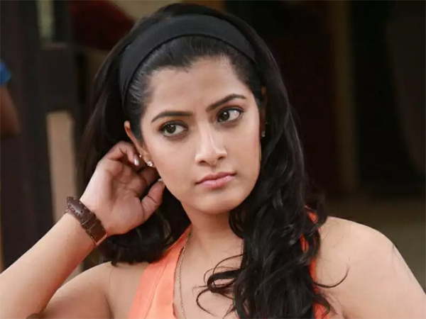 Varalaxmi Sarathkumar On Casting Couch