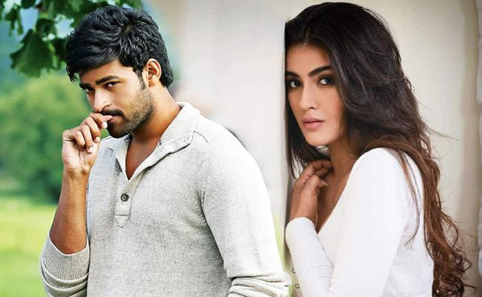 Varun Tej and Kavya Thapar