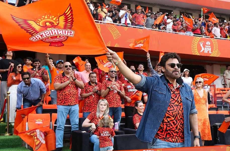 Venkatesh Motivates SRH
