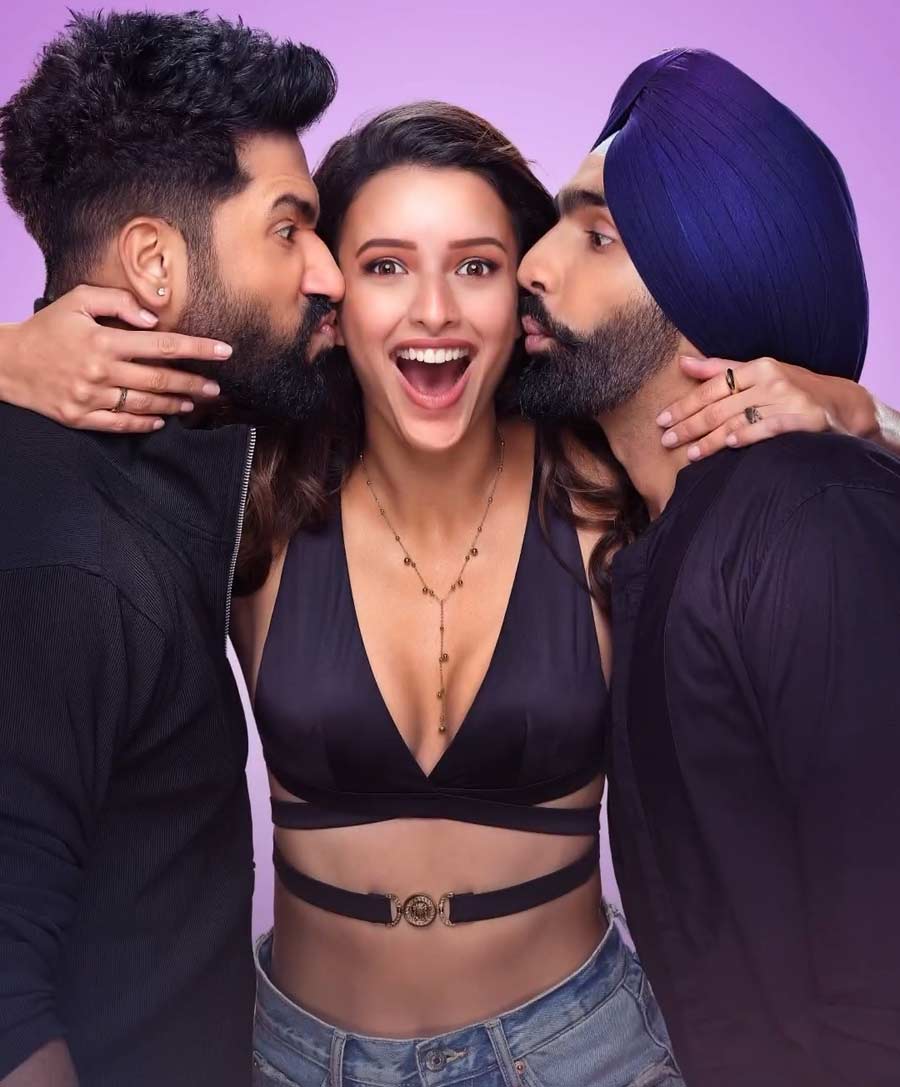 Vicky Kaushal, Tripti Dimri Bad Newz Produced By Karan Johar On July 19