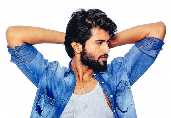 Vijay Devarakonda, Half Dozen On Hand