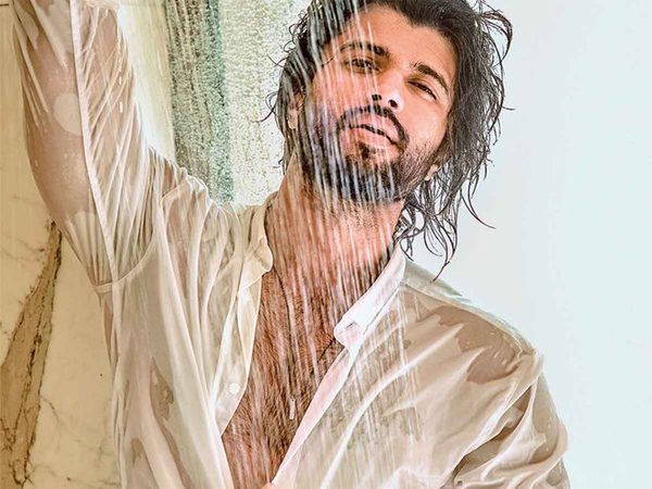 Vijay Deverakonda Challenges To Win Most Desirable Man For 2020