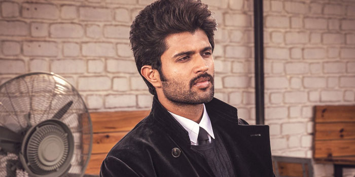 Vijay Deverakonda May Write a Letter to Fans