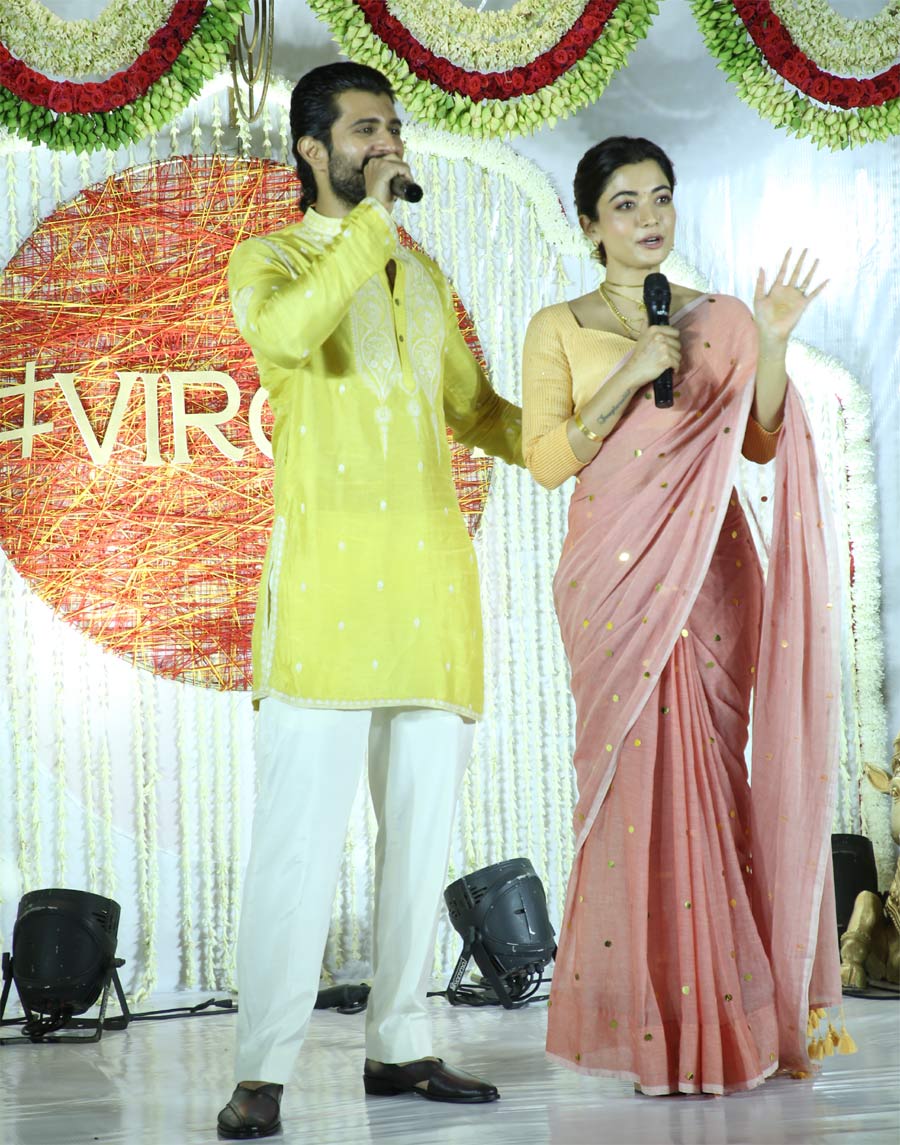 Vijay introduces Rashmika 