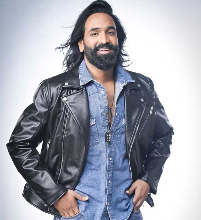 Vishnu Manchu Lends Helping Hand