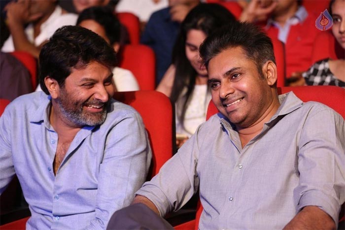 When Will Pawan Kalyan Give Time To Trivikram?