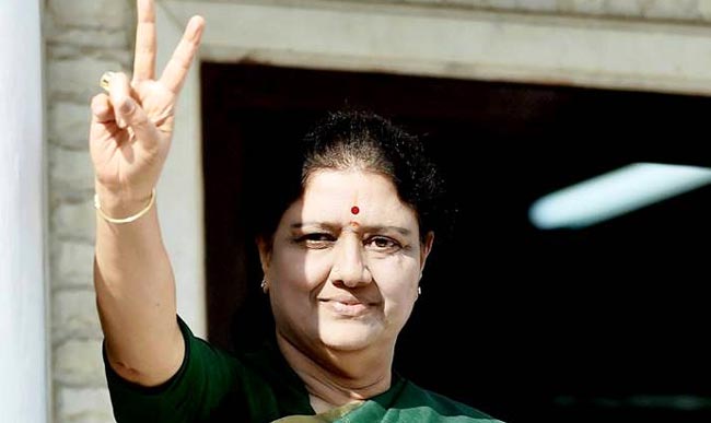 Whom Will Guv Invite - Sasikala or OPS?