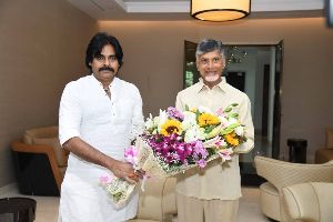 Chandrababu Mumbai Visit for Pawan Kalyan