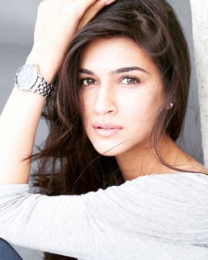 Kriti Sanon Teams Up With Maddock Films for Third Time