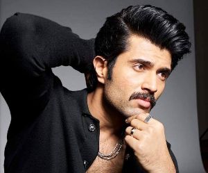 Vijay Deverakonda’s Team Condemns False Propaganda 