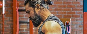 Peddi: Ram Charan turns into beast