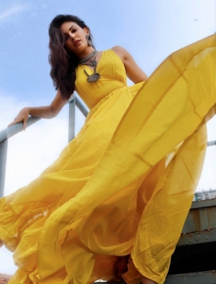 Amyra Dastur New Photos - 1 of 4