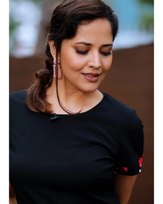 Anasuya Bharadwaj Photos - 2 of 9