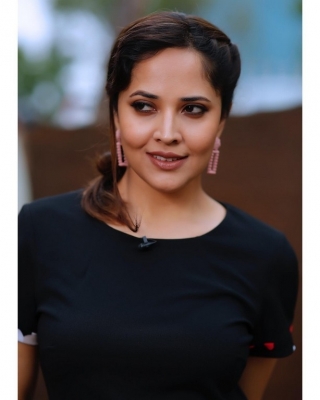 Anasuya Bharadwaj Photos - 5 of 9