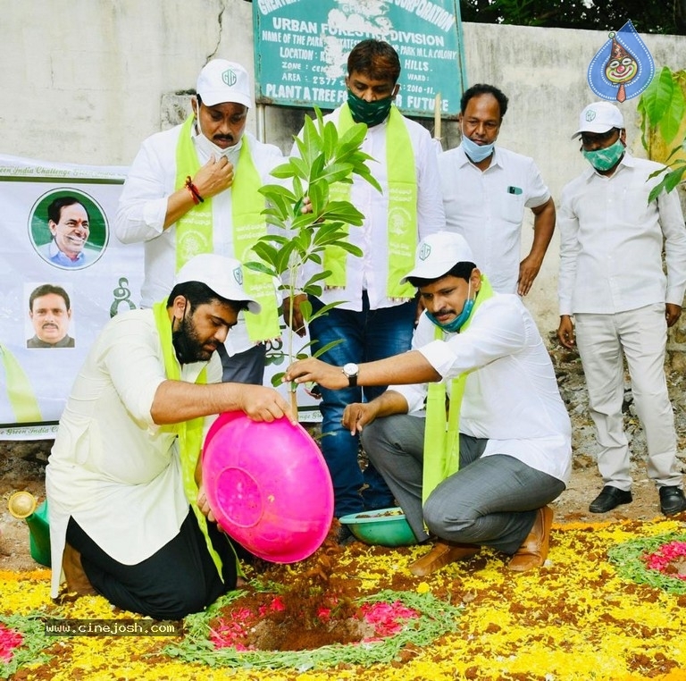 Sharwanand Green India Challenge Photos - 4 / 4 photos