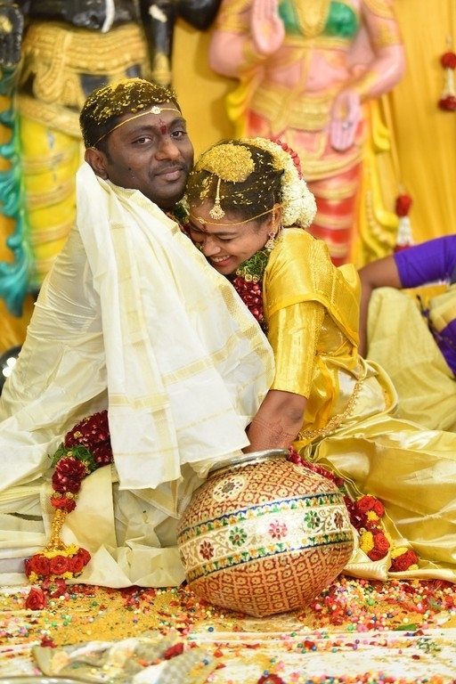 Writer Prasanna Kumar Bezawada Wedding Photos - 5 / 12 photos