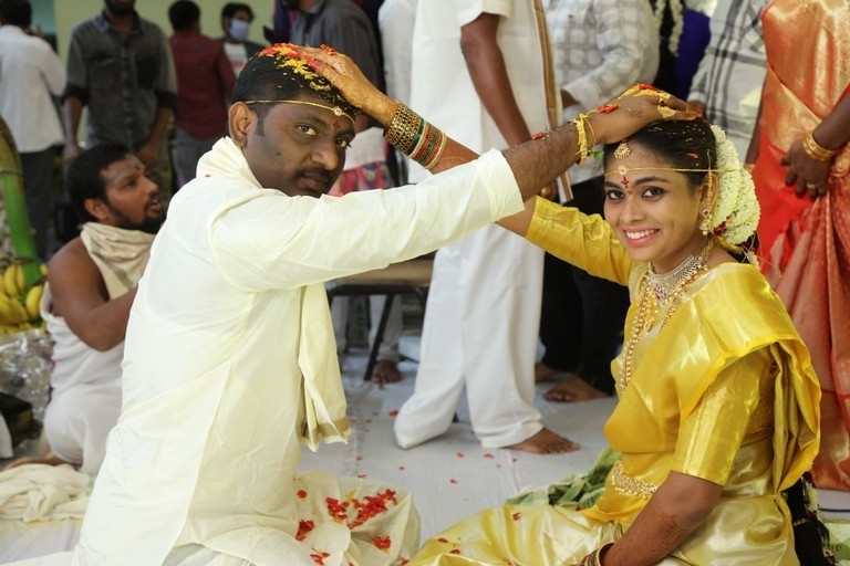 Writer Prasanna Kumar Bezawada Wedding Photos - 12 / 12 photos