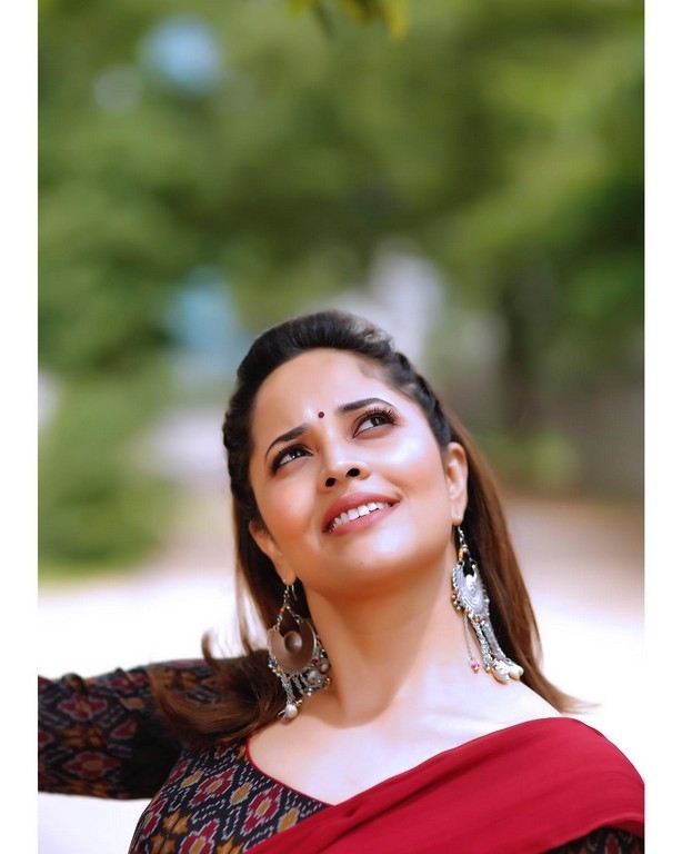 Anasuya Bharadwaj Photos - 4 / 8 photos