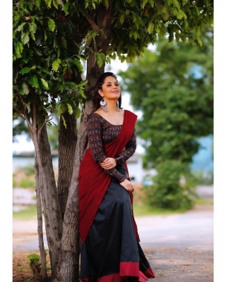 Anasuya Bharadwaj Photos - 2 of 8