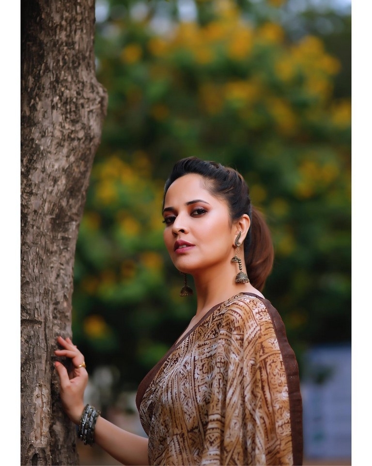 Anasuya Bharadwaj Photos - 4 / 7 photos