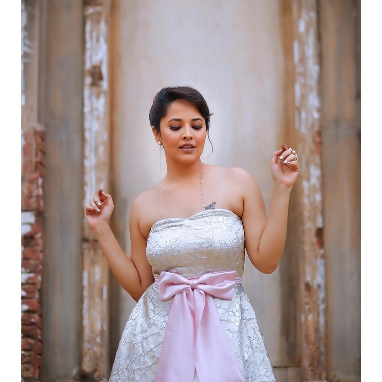 Anasuya Bharadwaj﻿ Photos - 14 / 15 photos